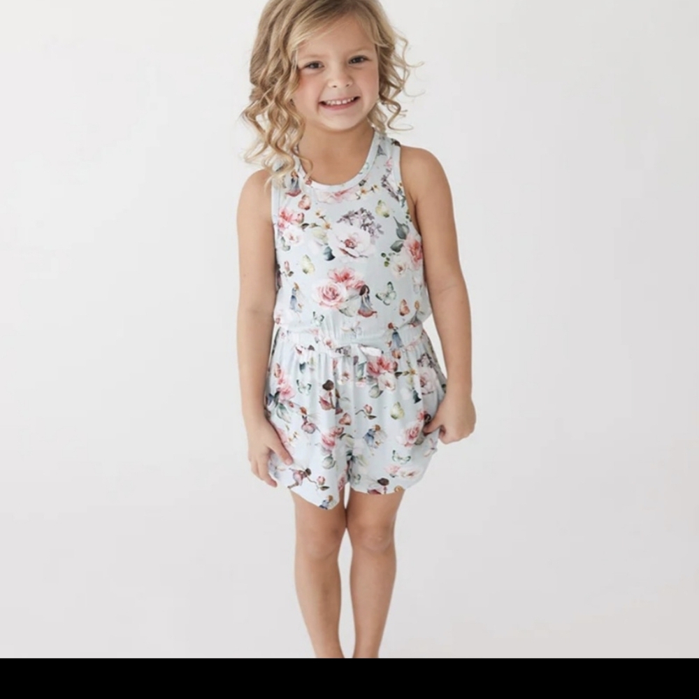 Posh Peanut Melinda Criss-Cross Romper 3T/4T NWT